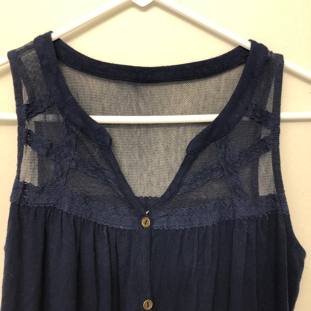 Mesh Button Tank - Picture 3 of 3